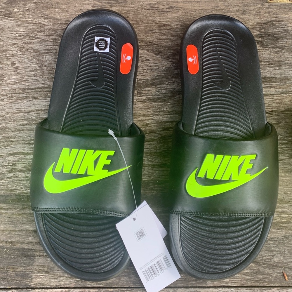 Nike Victori One Slides black with neon green Nike logo size 12 enhanced comfort